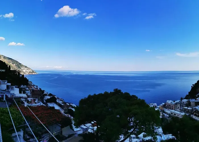 Mirella Sea View Apartament *