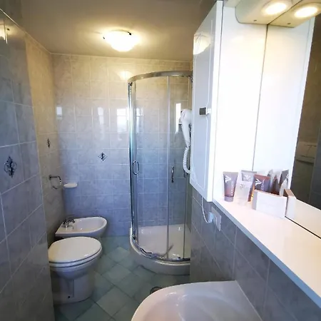 Mirella Sea View شقة